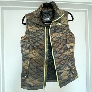 The North Face - Camo down vest